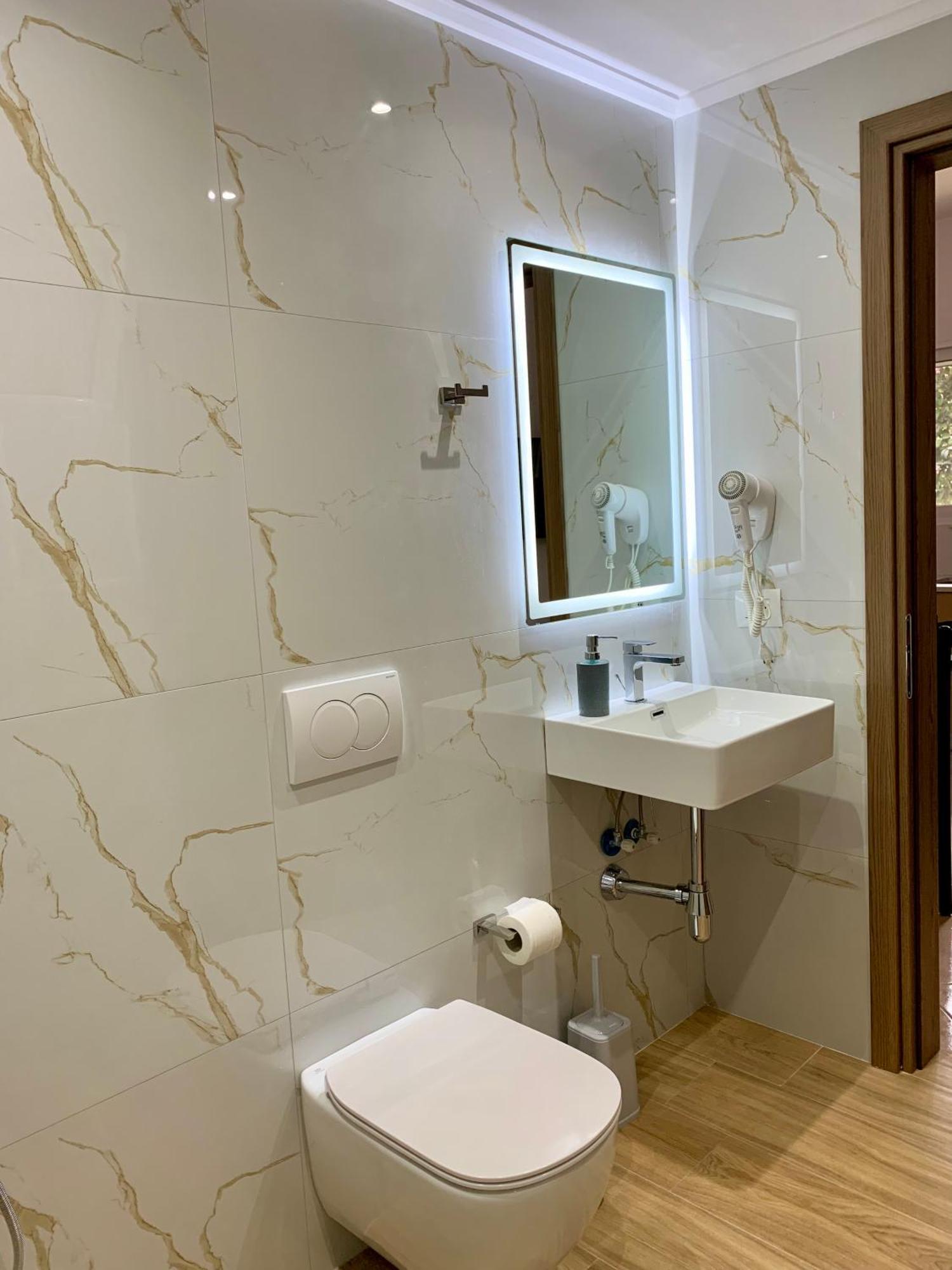 Maxus Apts Apartment Sarande